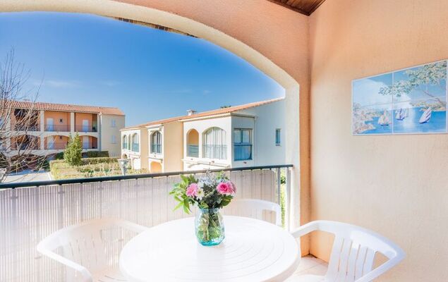 Les Canoubiers III - Photo 2